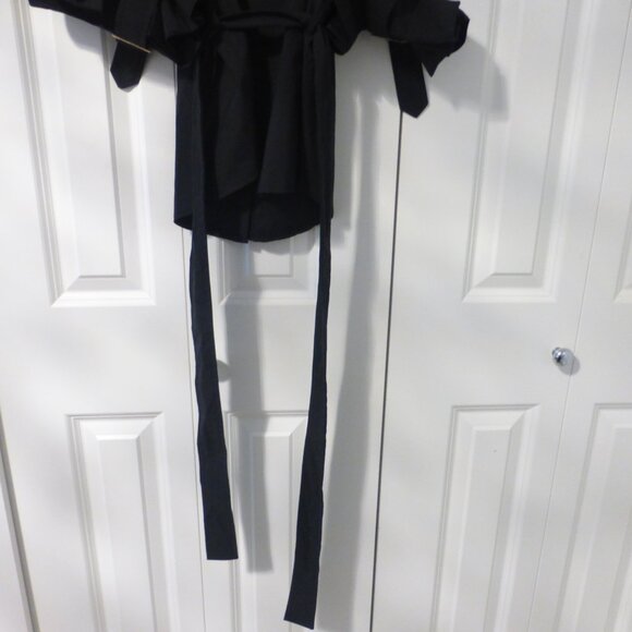 TEA & CUP black cuffed sleeves button up top - Picture 8 of 12